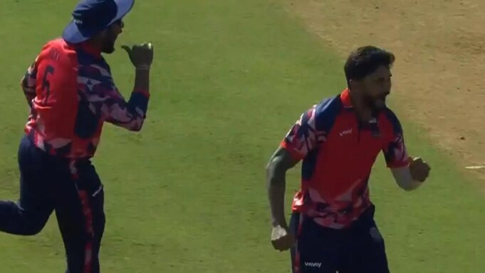 印度測試板球運動員擊 印度測試板球運動員擊球 RCB 隊長完成國內 T20 帽子戲法
| mtgamer.com