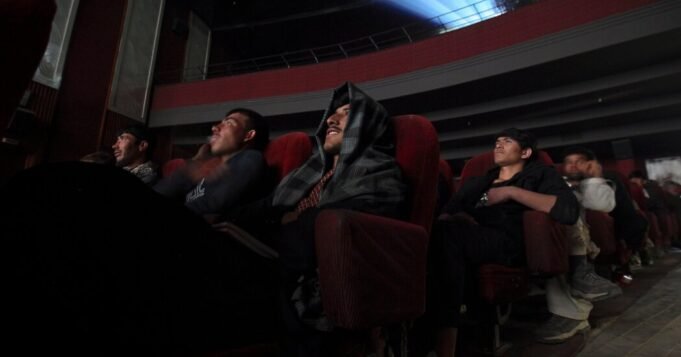 喀布爾老式電影院最終落入塔利班推土機之手
| mtgamer.com