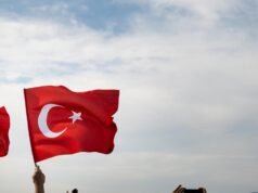 土耳其拘留了 115 名涉嫌策劃襲擊的伊斯蘭國成員
| mtgamer.com 土耳其拘留了 115 名涉嫌策劃襲擊的伊斯蘭國成員
| mtgamer.com