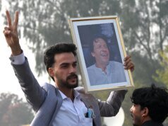 姐姐稱前總理伊姆蘭·汗身體健康,但在巴基斯坦監獄中被隔離
| mtgamer.com 姐姐稱前總理伊姆蘭·汗身體健康,但在巴基斯坦監獄中被隔離
| mtgamer.com