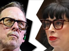 威澤貝斯手斯科特·施賴納 (Scott Shriner) 的妻子吉莉安·勞倫·施賴納 (Jillian Lauren Shriner) 申請離婚
| mtgamer.com 威澤貝斯手斯科特·施賴納 (Scott Shriner) 的妻子吉莉安·勞倫·施賴納 (Jillian Lauren Shriner) 申請離婚
| mtgamer.com