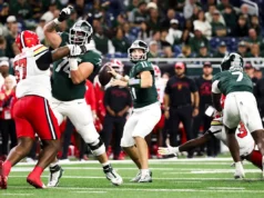 密歇根州立大學橄欖球四分衛被評為本週十大新人
| mtgamer.com 密歇根州立大學橄欖球四分衛被評為本週十大新人
| mtgamer.com