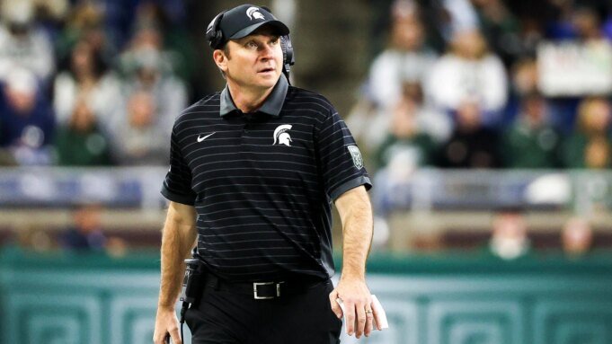 密歇根州立大學解僱喬 密歇根州立大學解僱喬納森·史密斯:斯巴達隊罷免教練,預計將聘請帕特·菲茨杰拉德作為替代者
| mtgamer.com