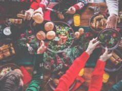 年輕人在假期向家人謊報工作情況
| mtgamer.com 年輕人在假期向家人謊報工作情況
| mtgamer.com