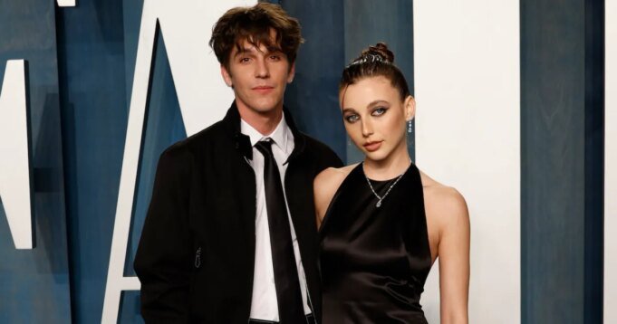 影響者艾瑪·張伯倫似乎對榜樣的關於她的歌曲做出了反應
| mtgamer.com