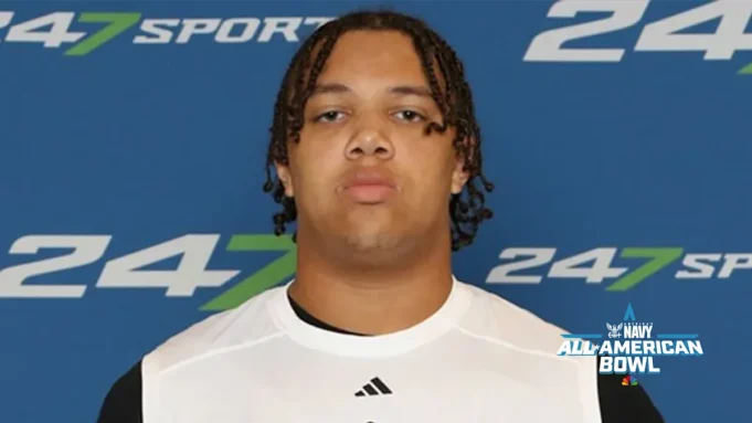 德克薩斯理工大學承諾 德克薩斯理工大學承諾杰拉爾德·梅斯 (Jerald Mays) 承諾參加 2026 年海軍全美碗賽
| mtgamer.com