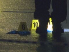 悉尼西部的家中三人正在睡覺時遭到子彈襲擊
| mtgamer.com 悉尼西部的家中三人正在睡覺時遭到子彈襲擊
| mtgamer.com