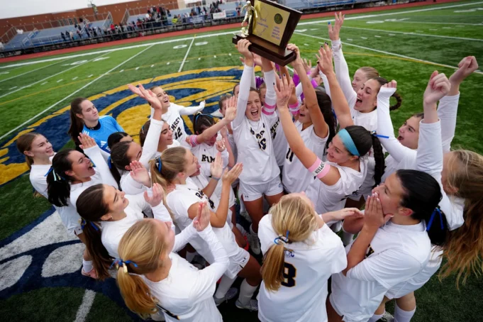 投票：哪支 HS 運動隊的冠軍錶現最好？
| mtgamer.com