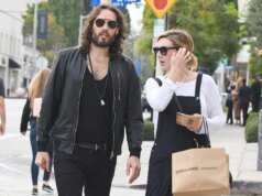 拉塞爾·布蘭德的妻子:認識勞拉·加拉赫並回顧他與凱蒂·佩里的婚姻
| mtgamer.com 拉塞爾·布蘭德的妻子:認識勞拉·加拉赫並回顧他與凱蒂·佩里的婚姻
| mtgamer.com