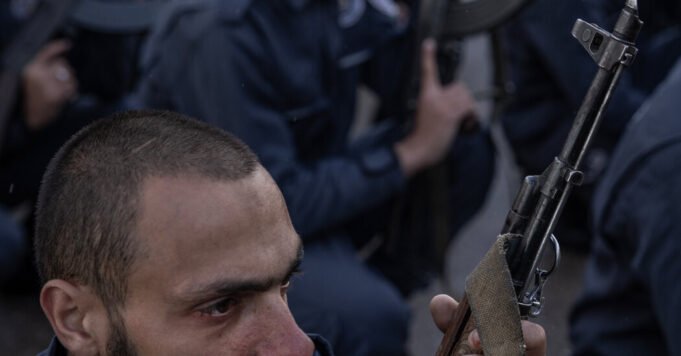 敘利亞依靠效忠者和宗 敘利亞依靠效忠者和宗教教義重建軍隊
| mtgamer.com