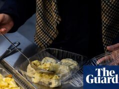 新鮮的“manty”和便宜的無花果:後蘇聯超市成為紐約必去的地方
| mtgamer.com 新鮮的“manty”和便宜的無花果:後蘇聯超市成為紐約必去的地方
| mtgamer.com