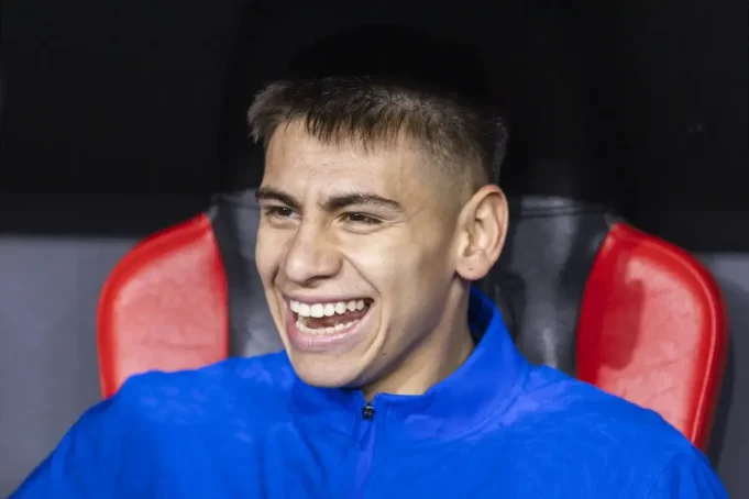 曼城計劃在一月份轉會 曼城計劃在一月份轉會克勞迪奧·埃切維里
| mtgamer.com