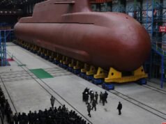 朝鮮核動力潛艇建造取得明顯進展
| mtgamer.com 朝鮮核動力潛艇建造取得明顯進展
| mtgamer.com