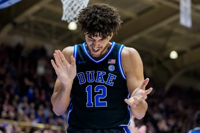 杜克大學在主場擊敗了衛冕冠軍佛羅里達隊，本賽季第三次戰勝排名靠前的對手
| mtgamer.com