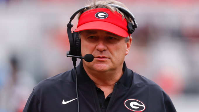 柯比·斯馬特（Kirby Smart）在轉會門戶網站和球員公告上大聲疾呼：“如何變得更好並進行練習？”
| mtgamer.com