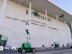 民主黨議員提起訴訟要求從肯尼迪中心刪除特朗普的名字
| mtgamer.com 民主黨議員提起訴訟要求從肯尼迪中心刪除特朗普的名字
| mtgamer.com