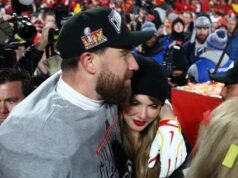 泰勒·斯威夫特今天參加酋長隊對陣野馬隊的比賽嗎?關於明星是否在聖誕節觀看特拉維斯·凱爾斯的更新
| mtgamer.com 泰勒·斯威夫特今天參加酋長隊對陣野馬隊的比賽嗎?關於明星是否在聖誕節觀看特拉維斯·凱爾斯的更新
| mtgamer.com