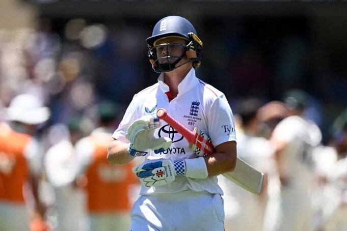 灰燼杯2025/26：英格蘭隊為MCG放棄苦苦掙扎的擊球手，喬弗拉·阿切爾因傷缺席
| mtgamer.com