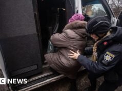 烏克蘭稱邊境村民被綁架並帶到俄羅斯
| mtgamer.com 烏克蘭稱邊境村民被綁架並帶到俄羅斯
| mtgamer.com