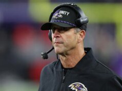 烏鴉隊季后賽希望渺茫,約翰·哈博談到工作保障:“我努力做好工作,而不是保住工作”
| mtgamer.com 烏鴉隊季后賽希望渺茫,約翰·哈博談到工作保障:“我努力做好工作,而不是保住工作”
| mtgamer.com