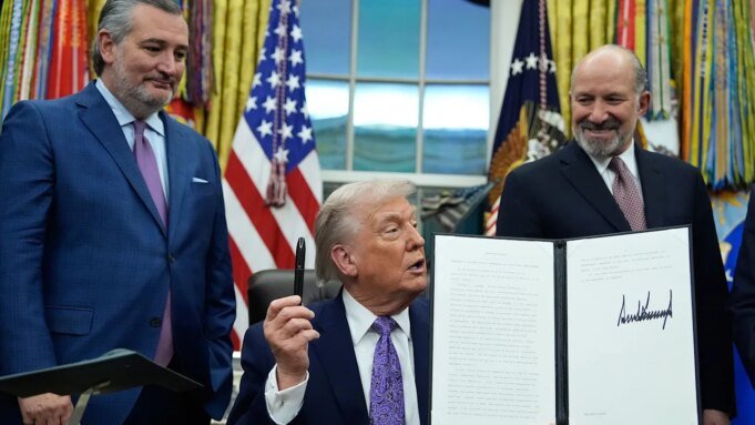 特朗普如何阻止美國各州監管人工智能
| mtgamer.com