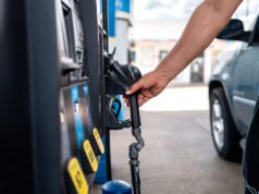 特朗普稱2美元汽油價格觸手可及,全國汽油價格跌至3美元以下
| mtgamer.com 特朗普稱2美元汽油價格觸手可及,全國汽油價格跌至3美元以下
| mtgamer.com