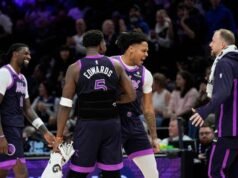 狼隊以103-100擊敗雄鹿,取得11場比賽中的第9場胜利
| mtgamer.com 狼隊以103-100擊敗雄鹿,取得11場比賽中的第9場胜利
| mtgamer.com