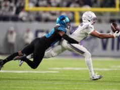 維京人隊以 6 次失誤以 23-10 擊敗雄獅隊
| mtgamer.com 維京人隊以 6 次失誤以 23-10 擊敗雄獅隊
| mtgamer.com