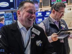 美聯儲降息樂觀情緒帶動美股上漲,波音股價上漲
| mtgamer.com 美聯儲降息樂觀情緒帶動美股上漲,波音股價上漲
| mtgamer.com