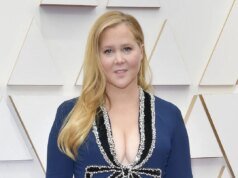 艾米·舒默 (Amy Schumer) 身穿迷你裙大幅減肥,令粉絲驚嘆不已:“她看起來像個青少年”
| mtgamer.com 艾米·舒默 (Amy Schumer) 身穿迷你裙大幅減肥,令粉絲驚嘆不已:“她看起來像個青少年”
| mtgamer.com