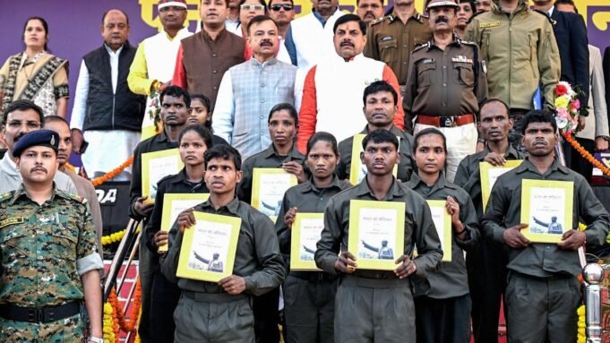 莫漢·亞達夫稱“消滅 莫漢·亞達夫稱“消滅”毛主義是他最大的功績;國會提出農民問題和債務
| mtgamer.com