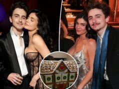 蒂莫西·查拉梅 (Timothée Chalamet) 參加凱莉·詹納 (Kylie Jenner) 的聖誕慶祝活動,甜蜜的方式
| mtgamer.com 蒂莫西·查拉梅 (Timothée Chalamet) 參加凱莉·詹納 (Kylie Jenner) 的聖誕慶祝活動,甜蜜的方式
| mtgamer.com