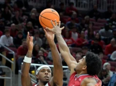 路易斯維爾籃球隊的排名可能低於 NCAA 冠軍爭奪者
| mtgamer.com 路易斯維爾籃球隊的排名可能低於 NCAA 冠軍爭奪者
| mtgamer.com