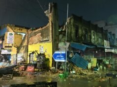 達沙馬坎臨時餐館舊建築牆體倒塌,造成三人受傷
| mtgamer.com 達沙馬坎臨時餐館舊建築牆體倒塌,造成三人受傷
| mtgamer.com