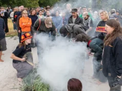 2026 年澳大利亞國慶日直播:墨爾本集會將於議會大廈、弗林德斯街站外舉行
| mtgamer.com 2026 年澳大利亞國慶日直播:墨爾本集會將於議會大廈、弗林德斯街站外舉行
| mtgamer.com