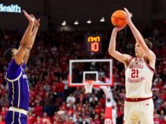 7號內布拉斯加眼睛20-0開局;明尼蘇達隊從頭到尾滑行
| mtgamer.com 7號內布拉斯加眼睛20-0開局;明尼蘇達隊從頭到尾滑行
| mtgamer.com