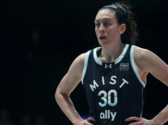 Breanna Stewart 在 Unrivaled 比賽前舉起“廢除 ICE”標語
| mtgamer.com Breanna Stewart 在 Unrivaled 比賽前舉起“廢除 ICE”標語
| mtgamer.com