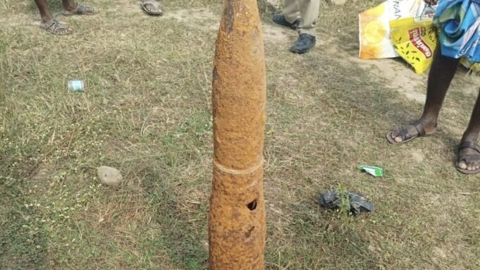 MGNREGA 工人 MGNREGA 工人在阿拉科南附近挖掘砲彈
| mtgamer.com