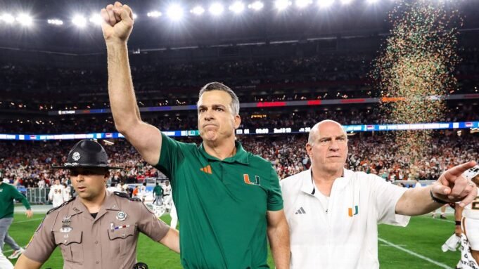 Mario Cristobal didn't come to Miami to take things easy | mtgamer.com