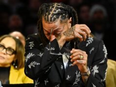 NBA 公牛隊在激動人心的儀式上退役了羅斯的 1 號球衣
| mtgamer.com NBA 公牛隊在激動人心的儀式上退役了羅斯的 1 號球衣
| mtgamer.com