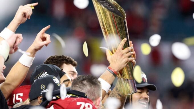 Who wins the 2026 national title? We predict the CFP bracket | mtgamer.com