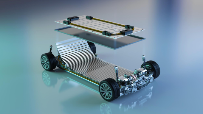 中國吉利首次挑戰電動汽車競爭對手 400 Wh/kg 固態電池測試 
 | mtgamer.com