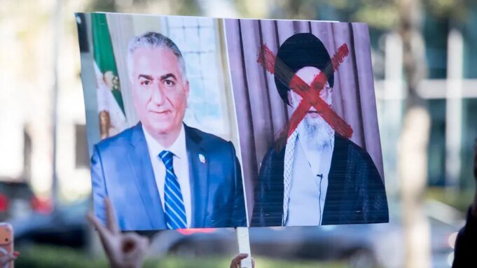 伊朗國家電視台被黑客入侵，播放流亡王儲巴列維的節目
 | mtgamer.com