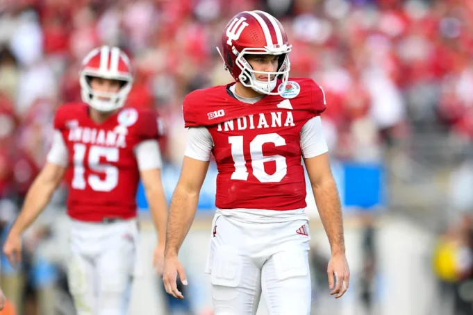 佐治亞理工學院在轉會門戶網站收購了 QB Alberto Mendoza
 | mtgamer.com