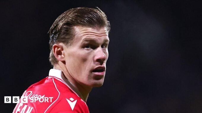 俱樂部隊長詹姆斯·麥克林離開雷克瑟姆
 | mtgamer.com