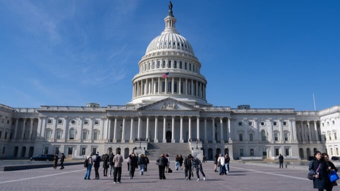 儘管民主黨反對 ICE，眾議院仍批准支出
| mtgamer.com