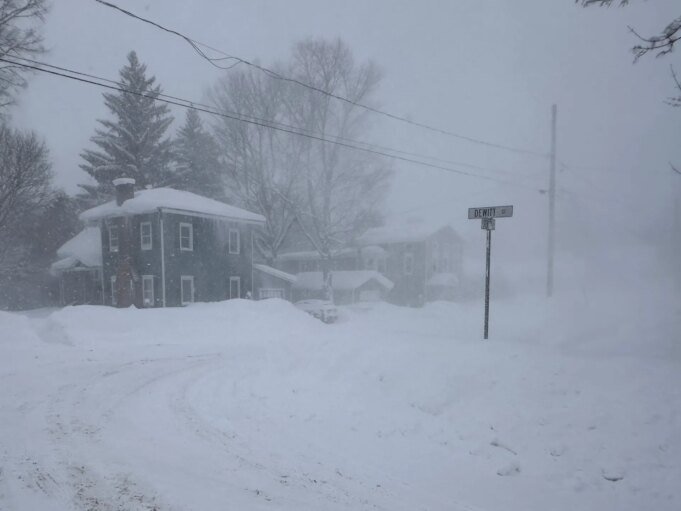 冬季風暴席捲美國 超過 8,000 架航班取消
 | mtgamer.com