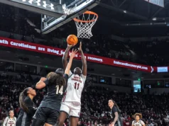 南卡羅來納州女籃結束了范德比爾特隊不敗的賽季
| mtgamer.com 南卡羅來納州女籃結束了范德比爾特隊不敗的賽季
| mtgamer.com