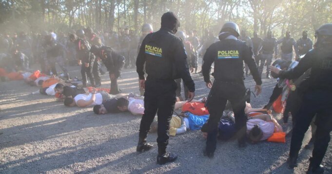 危地馬拉監獄鎮壓幫派 7名警察被殺
 | mtgamer.com