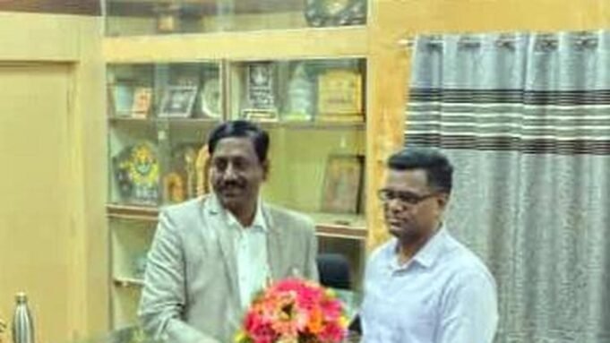 哈維里特區榮獲卡納塔克邦最佳地區選舉官員獎
 | mtgamer.com